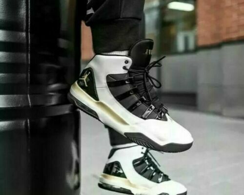 jordan max aura black gold